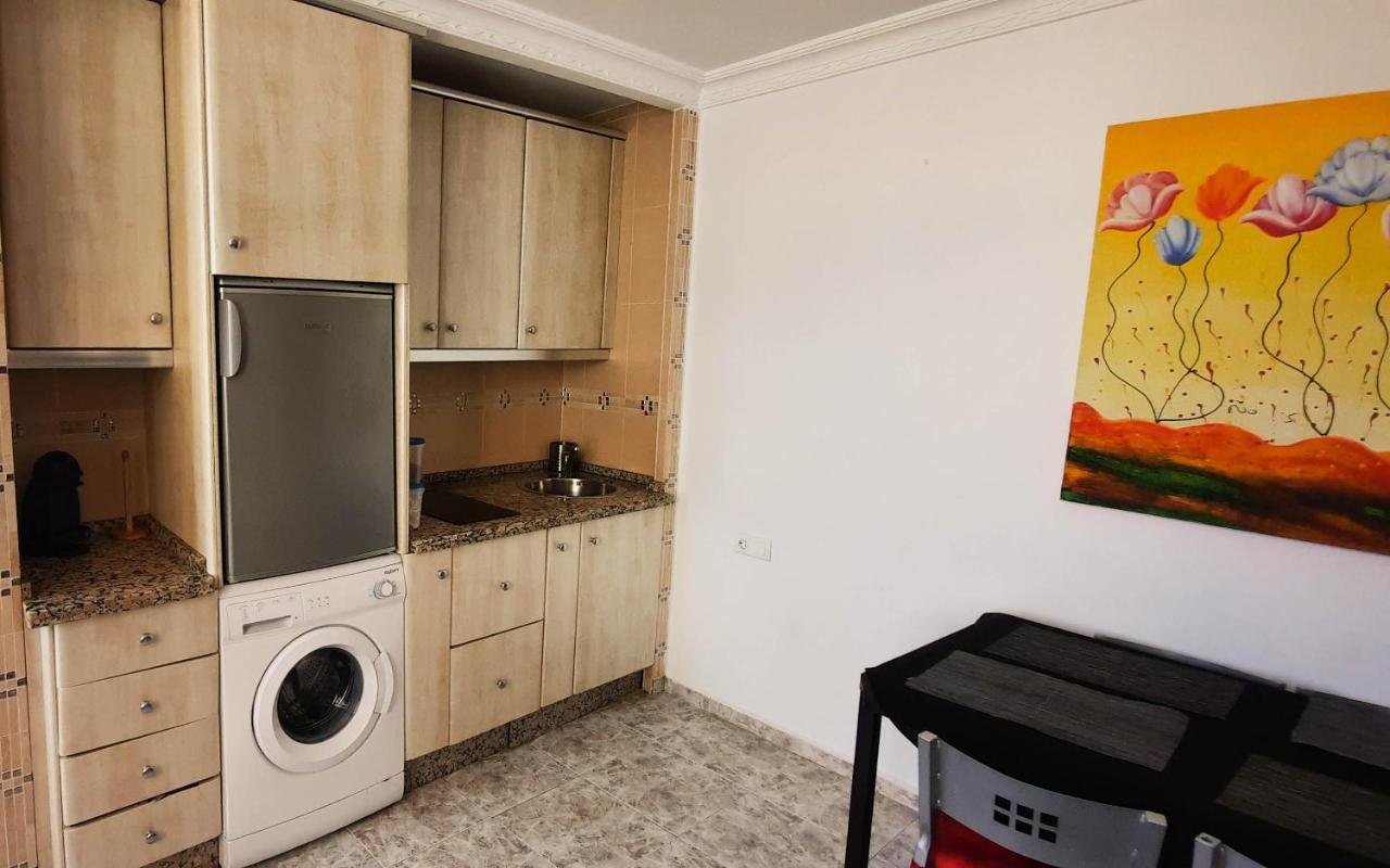 Apartamento En El Centro De Torremolinos 托雷莫利诺斯 外观 照片